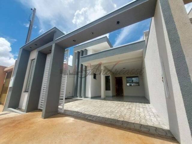 #1808 - Casa Geminada para Venda em Arapongas - PR