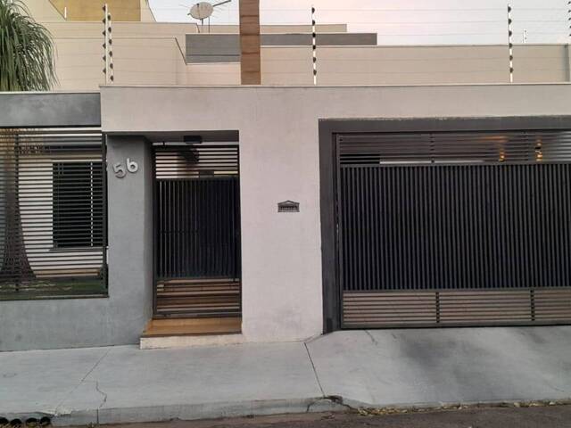 Casa para Venda em Arapongas - 2