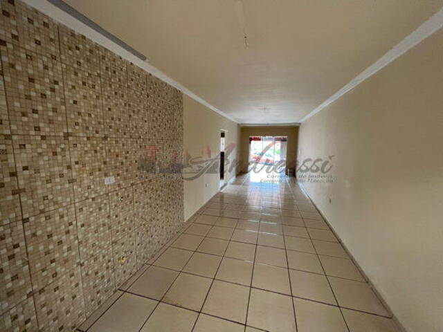 #04026.033 - Casa para Locação em Arapongas - PR