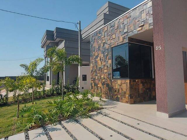 #1924 - Casa para Venda em Arapongas - PR