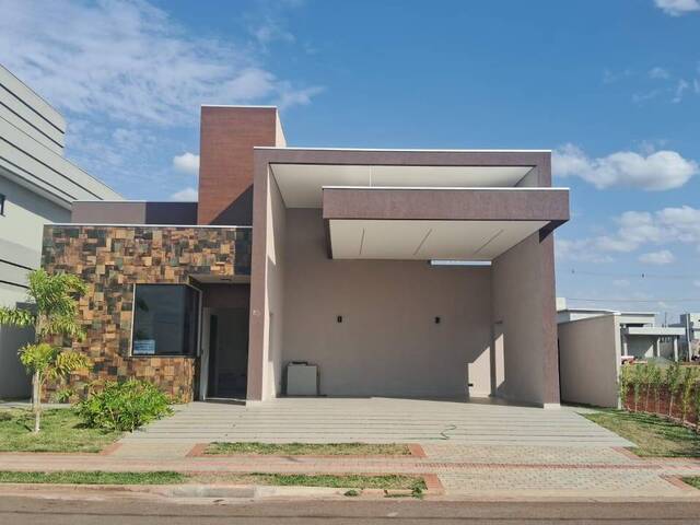 #1924 - Casa para Venda em Arapongas - PR