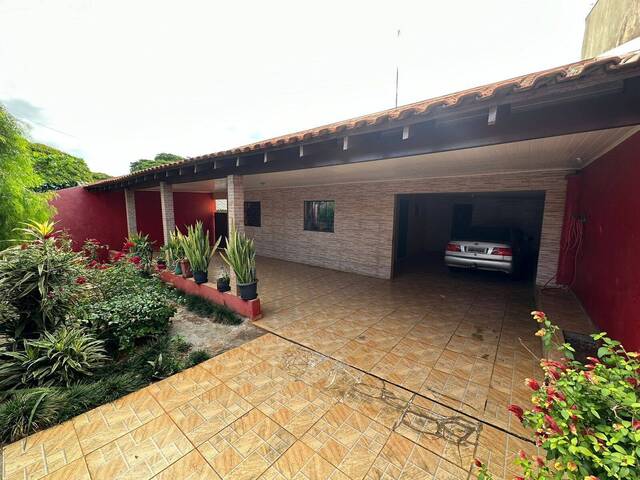 #1748 - Casa para Venda em Arapongas - PR