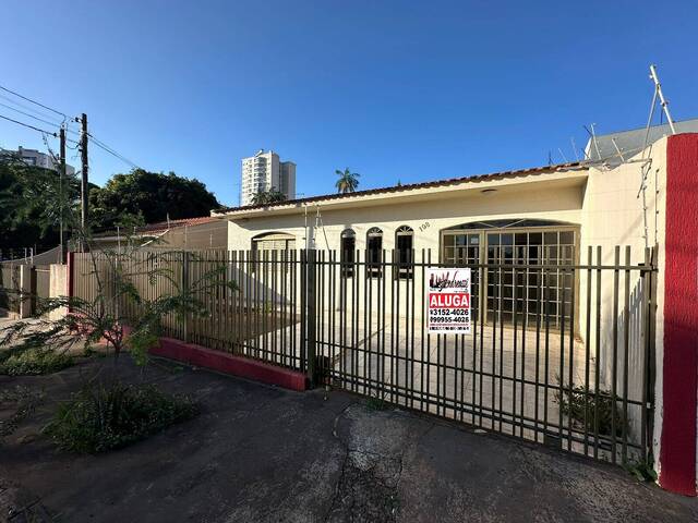 #80099.001 - Casa para Locação em Arapongas - PR