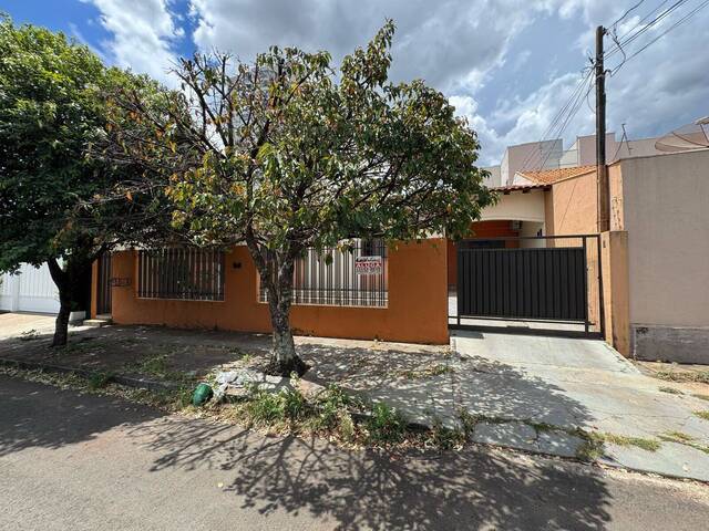 #10025.003 - Casa para Locação em Arapongas - PR