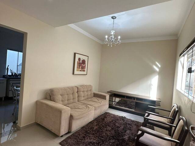 #07478.005 - Sobrado para Locação em Arapongas - PR