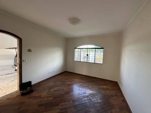 #00321.003 - Casa para Locação em Arapongas - PR