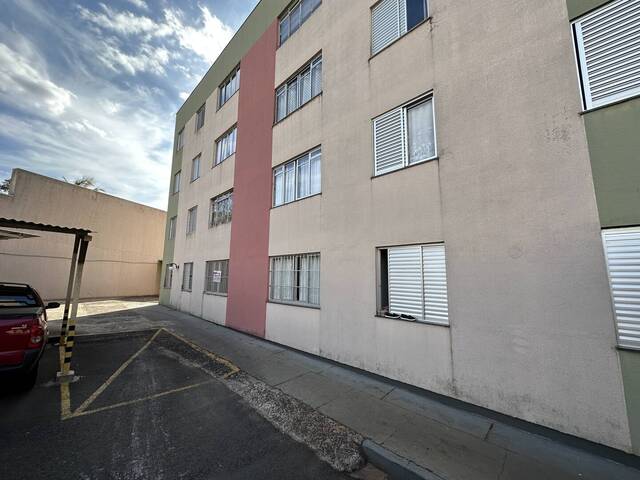 #03075.001 - Apartamento para Locação em Arapongas - PR