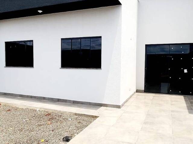 #1882 - Casa Geminada para Venda em Arapongas - PR