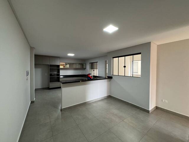 #03092.004 - Apartamento para Locação em Arapongas - PR