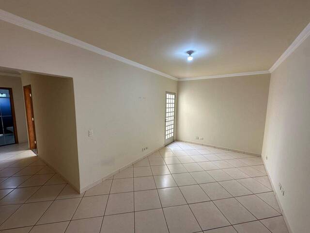 #04041.003 - Apartamento Sobreloja para Locação em Arapongas - PR