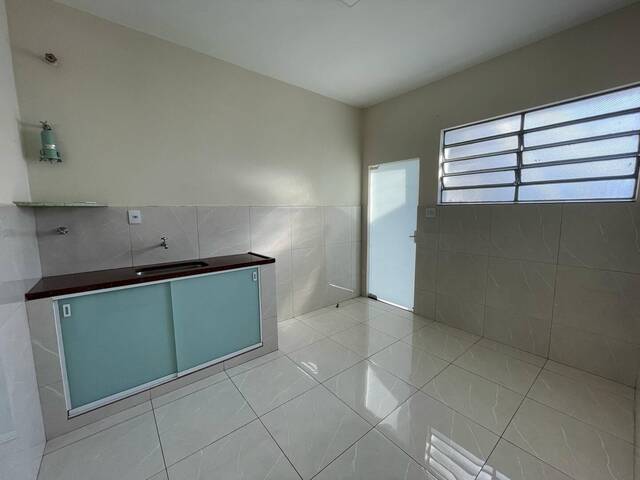 #00988.001 - Apartamento para Locação em Arapongas - PR
