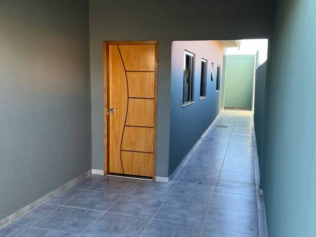 #2090 - Casa para Venda em Arapongas - PR