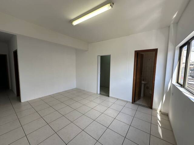 #01442.001 - Sala para Locação em Arapongas - PR