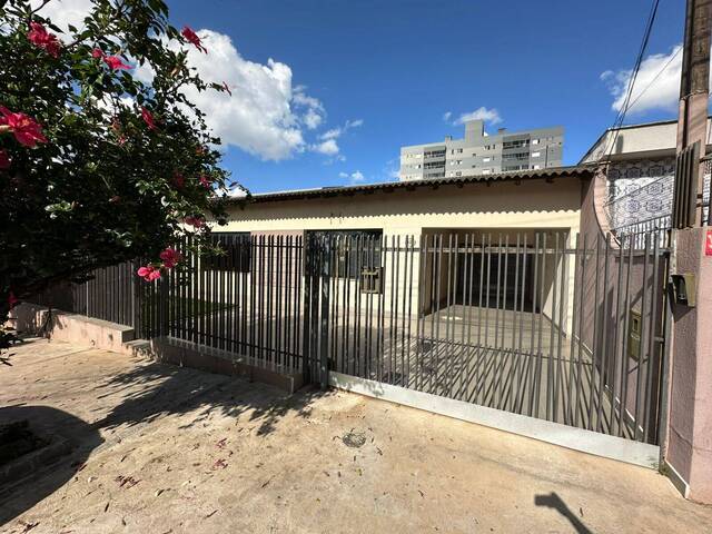 #33016.001. - Casa para Locação em Arapongas - PR