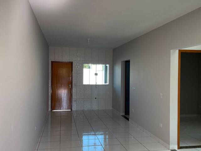 #2099 - Casa para Venda em Arapongas - PR