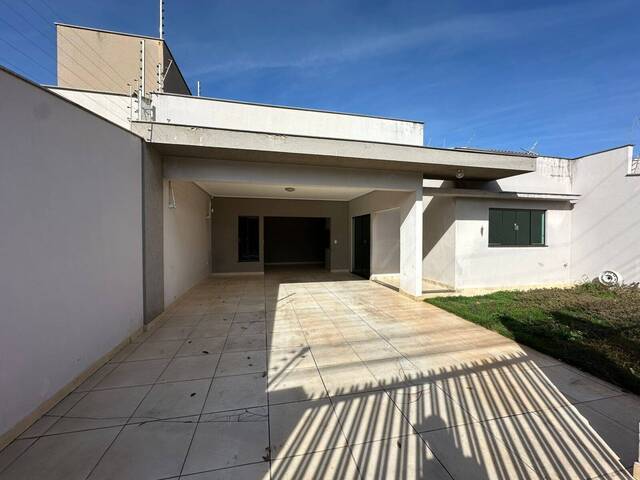 #01053.017 - Casa para Locação em Arapongas - PR
