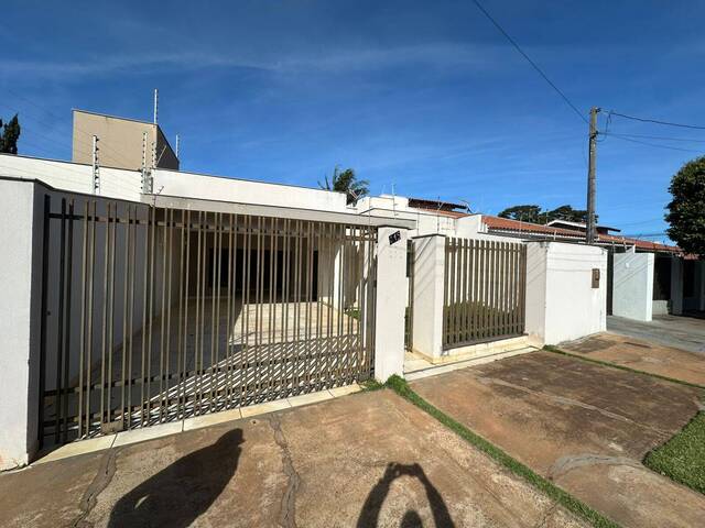 #01053.017 - Casa para Locação em Arapongas - PR
