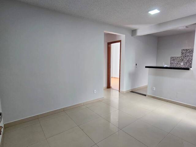 #2107 - Apartamento para Venda em Arapongas - PR