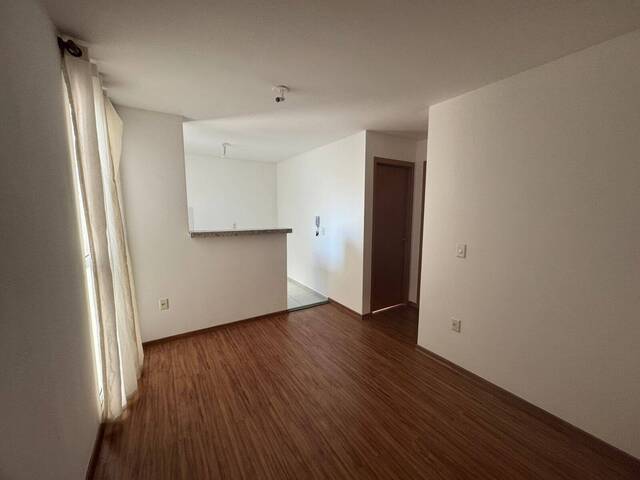 #33035.001 - Apartamento para Locação em Arapongas - PR