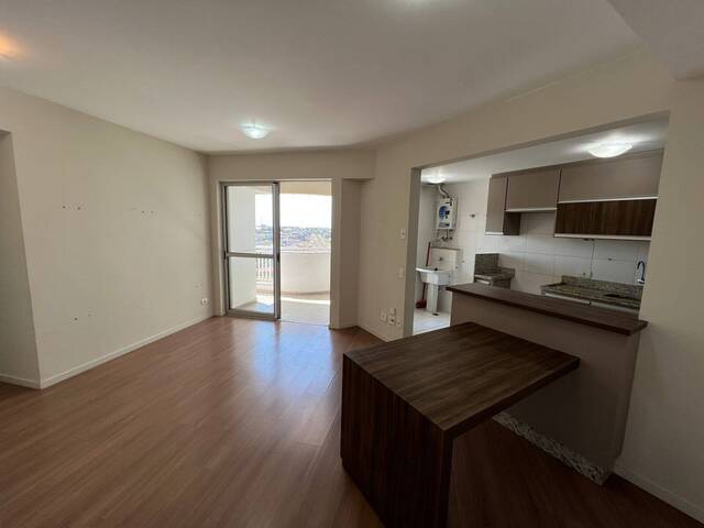 #00160.001 - Apartamento para Locação em Arapongas - PR