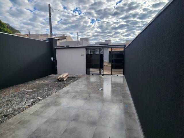 #1988 - Casa para Venda em Arapongas - PR