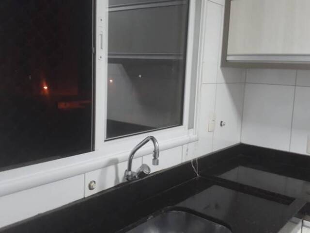 #2120 - Apartamento para Venda em Arapongas - PR