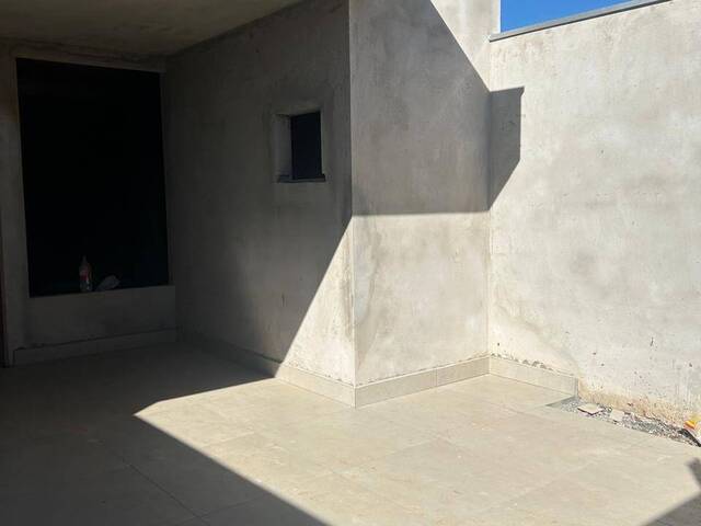 #2131 - Casa para Venda em Arapongas - PR
