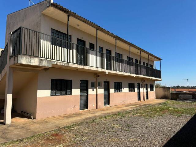 #00427.001 - Kitnet para Locação em Arapongas - PR