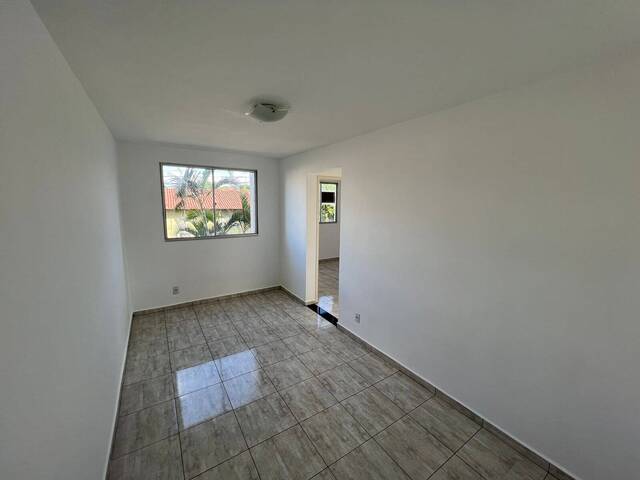 #01215.001 - Apartamento para Venda em Arapongas - PR