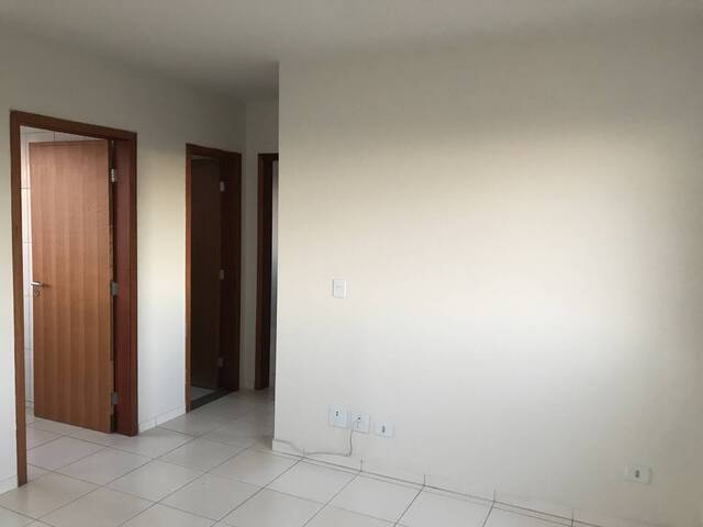 #01215.002 - Apartamento para Venda em Curitiba - PR