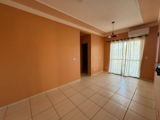 #33052.001 - Apartamento para Venda em Arapongas - PR