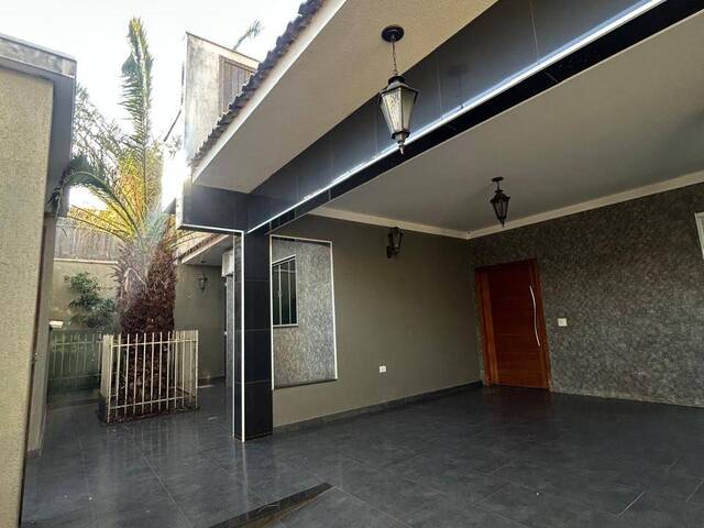 #2128 - Casa para Venda em Arapongas - PR