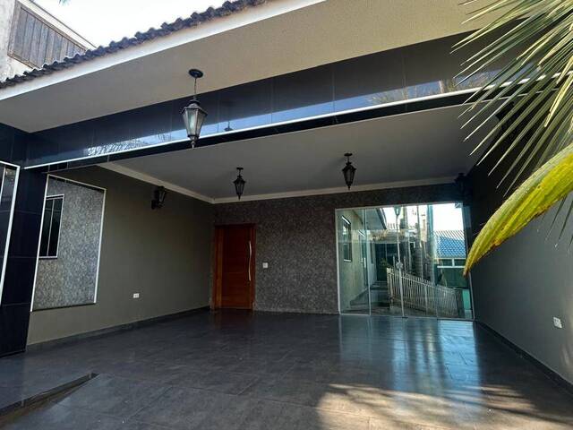 #2128 - Casa para Venda em Arapongas - PR