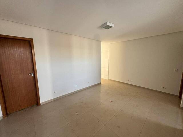 #10190.007 - Sobrado para Locação em Arapongas - PR