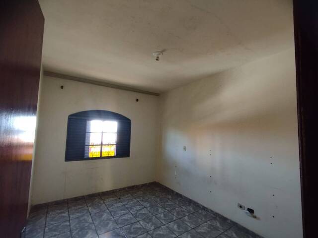 #02086.008 - Apartamento para Locação em Arapongas - PR