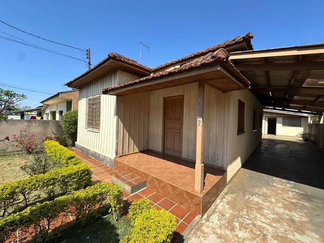#1647 - Casa para Venda em Arapongas - PR