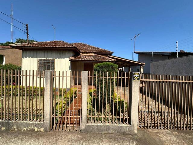 #1647 - Casa para Venda em Arapongas - PR