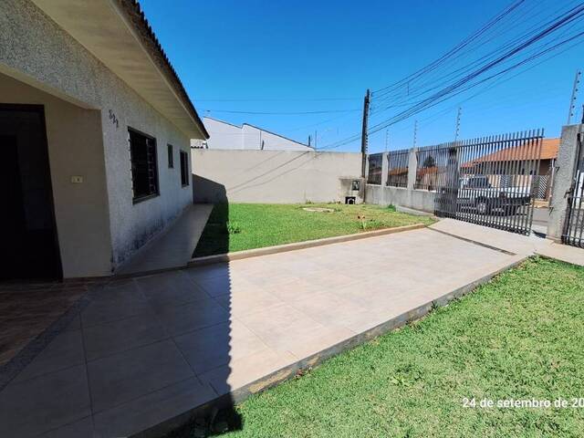#00812.001 - Casa para Locação em Arapongas - PR