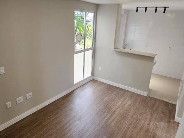 #2187 - Apartamento para Venda em Arapongas - PR
