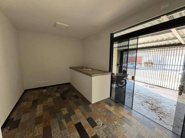 #50026.008 - Sobrado para Locação em Arapongas - PR