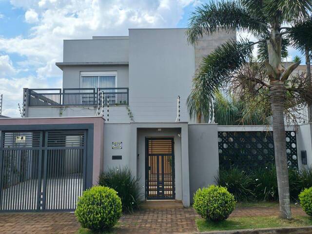 #33082.001 - Sobrado para Locação em Arapongas - PR