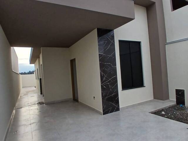 #2068 - Casa para Venda em Arapongas - PR
