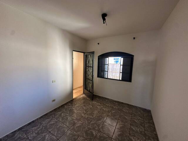 #02086.008 - Apartamento para Locação em Arapongas - PR