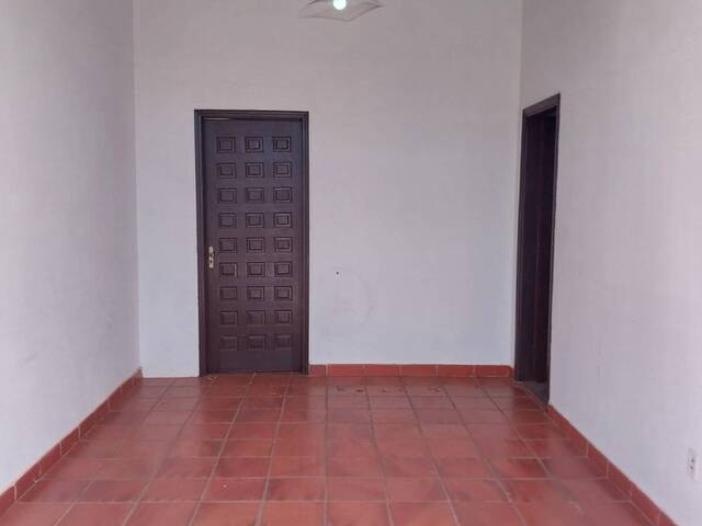 #80016.001 - Casa para Locação em Arapongas - PR