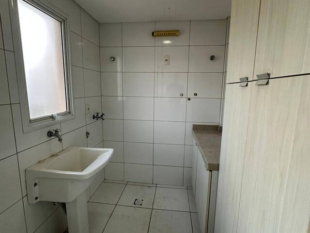 #02357.023 - Apartamento para Locação em Arapongas - PR