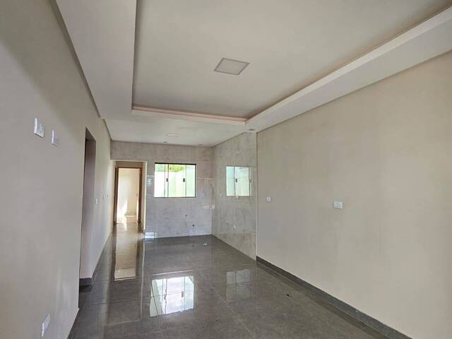 #2193 - Casa para Venda em Arapongas - PR