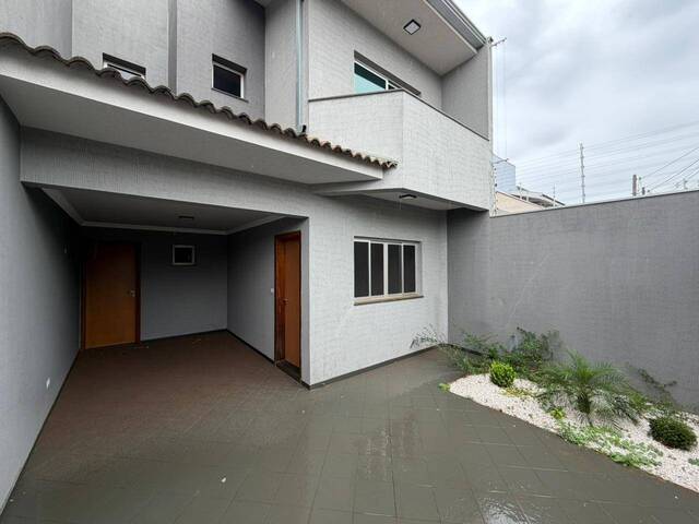 #55007.001 - Casa para Locação em Arapongas - PR