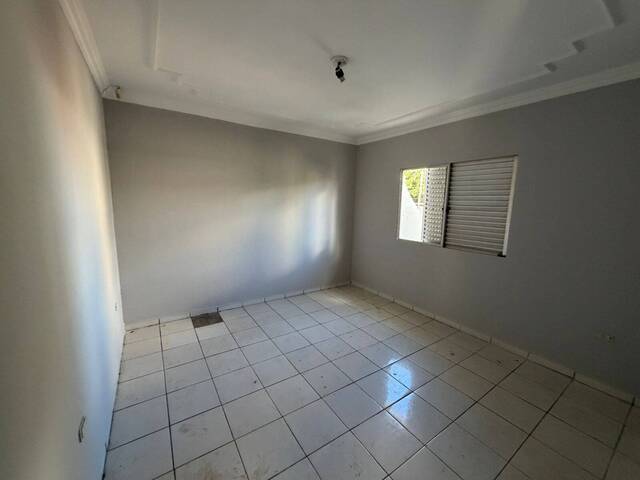 #04026.052 - Casa para Locação em Arapongas - PR