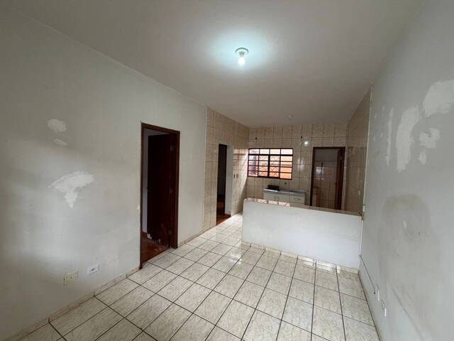 #01212.013 - Apartamento para Locação em Arapongas - PR