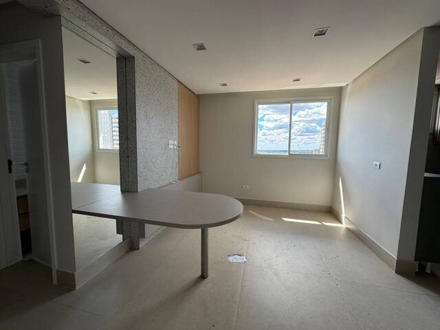 #10973.008 - Apartamento para Locação em Arapongas - PR